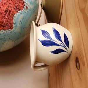 Williamsburg pottery cobald blue salt glazed mug